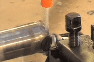 What is knurling 7 lubrication during knurling